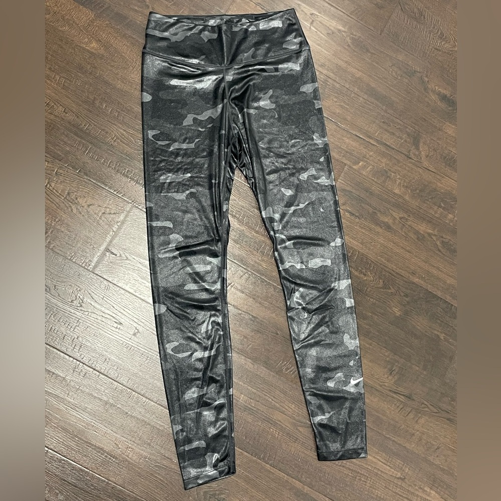 Nike Black & Gray Camo Leggings